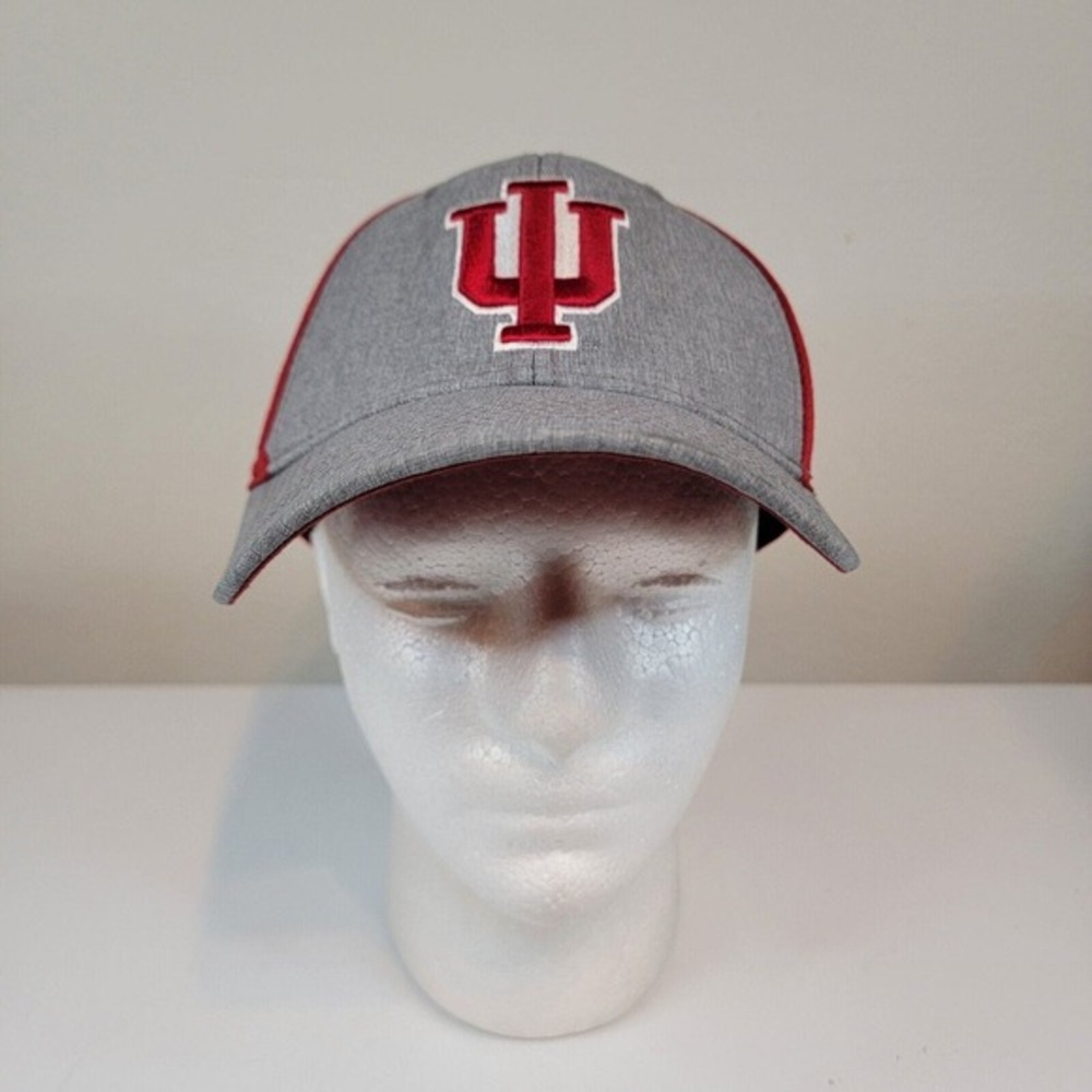 Indiana University Hoosiers Hat Cap Topβ of the World One Fit Gray Red "Pat"